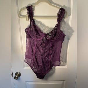 Torrid Size 00 (10) Brand New Deep Purple Floral Laced Bodysuit (with Tags)